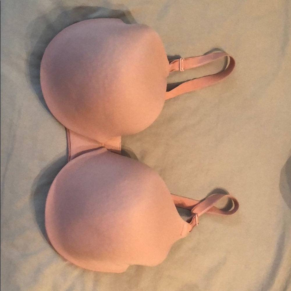 Warner’s 38D bra